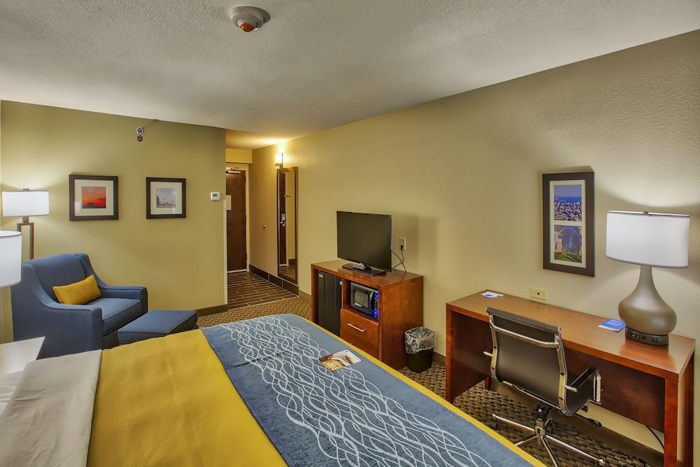 Comfort Inn Edwardsville - St Louis Экстерьер фото